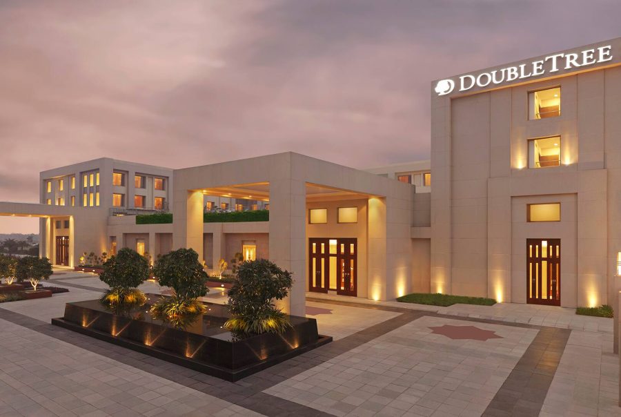 agrdtdi doubletree by hilton agra exterior 1