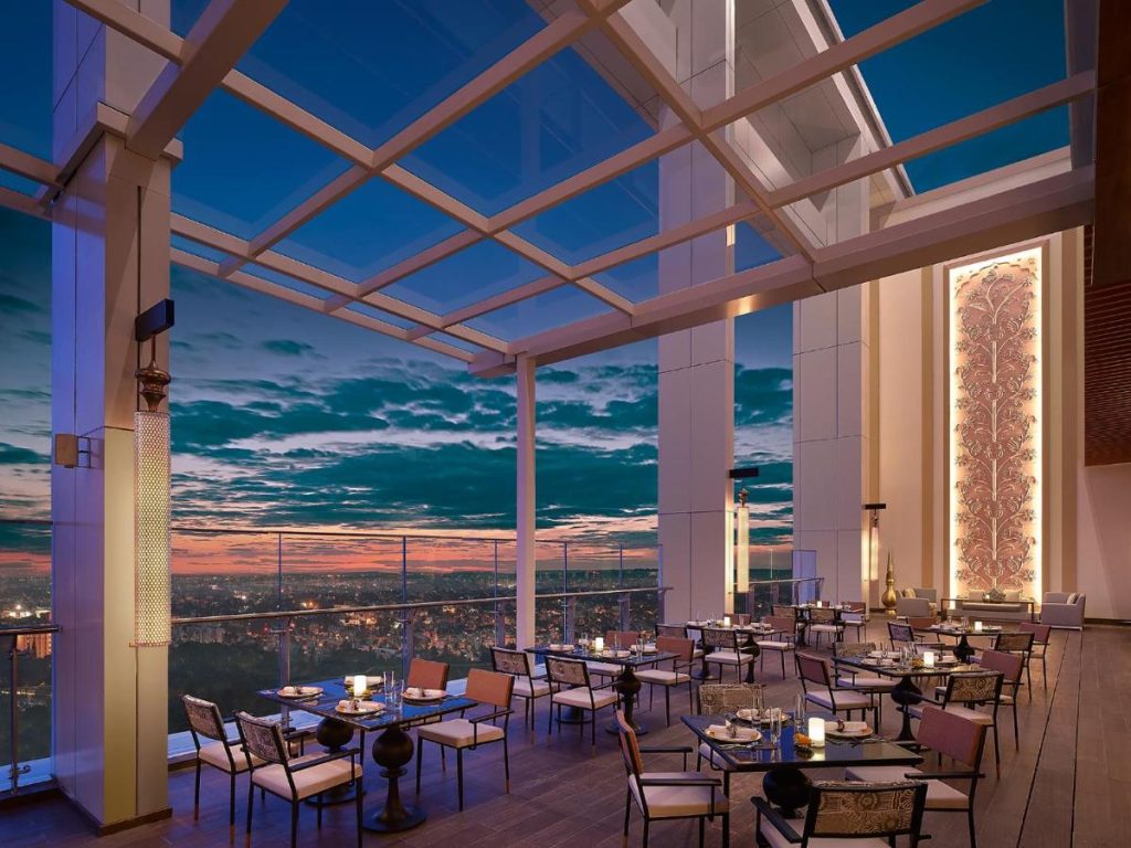 Open roof restaurant of Shangri-La