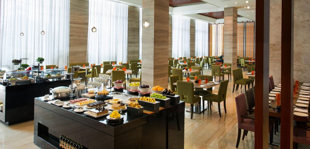 Hilton, Chennai dining area