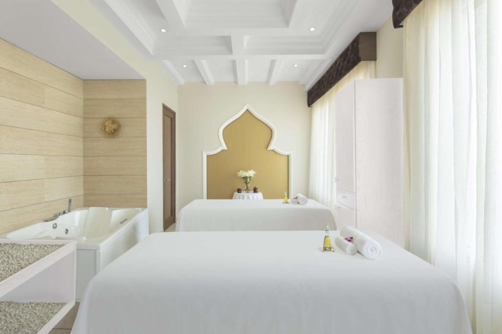 Radisson chandigarh zirakpur spa
