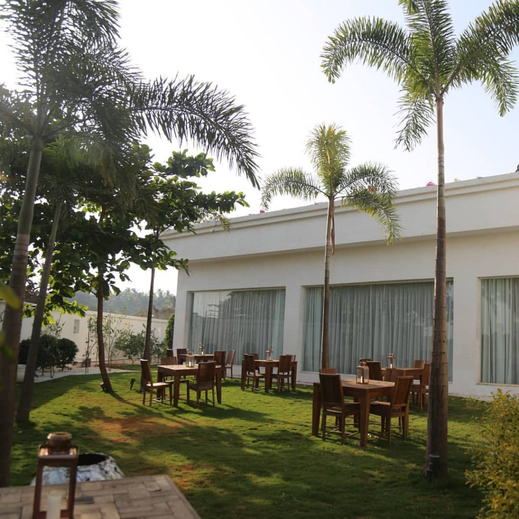 The mansion house- outdoor area