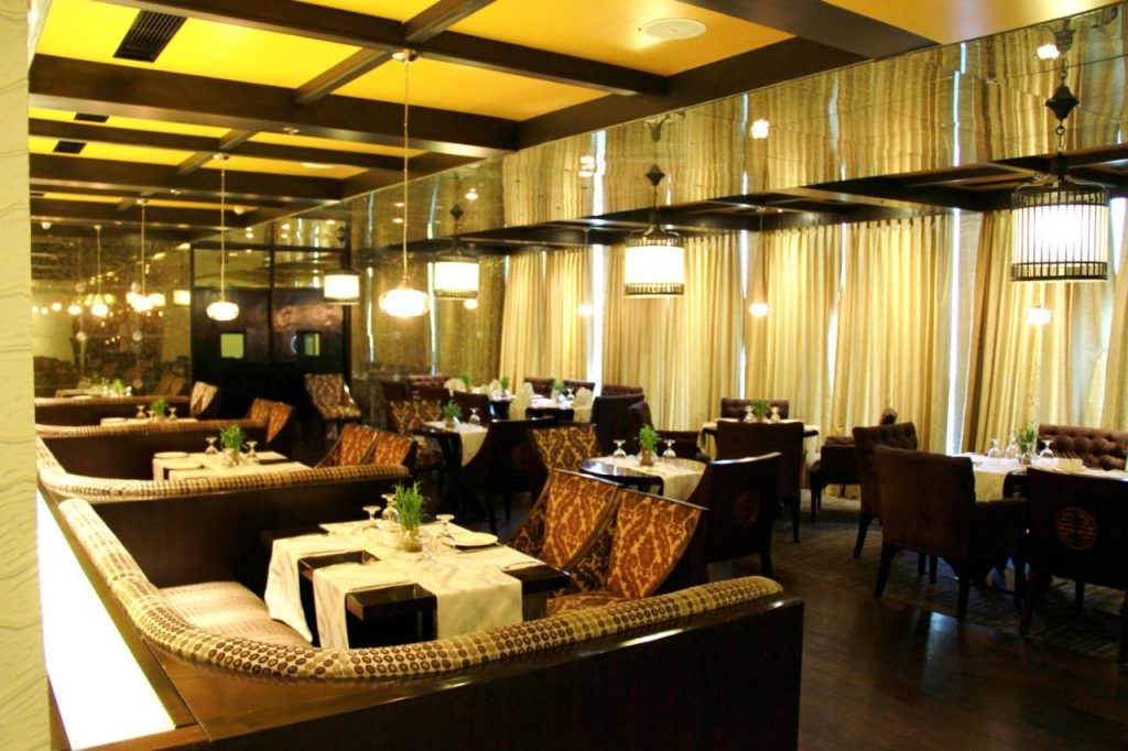 Vivanta Dal View Kashmir Dining