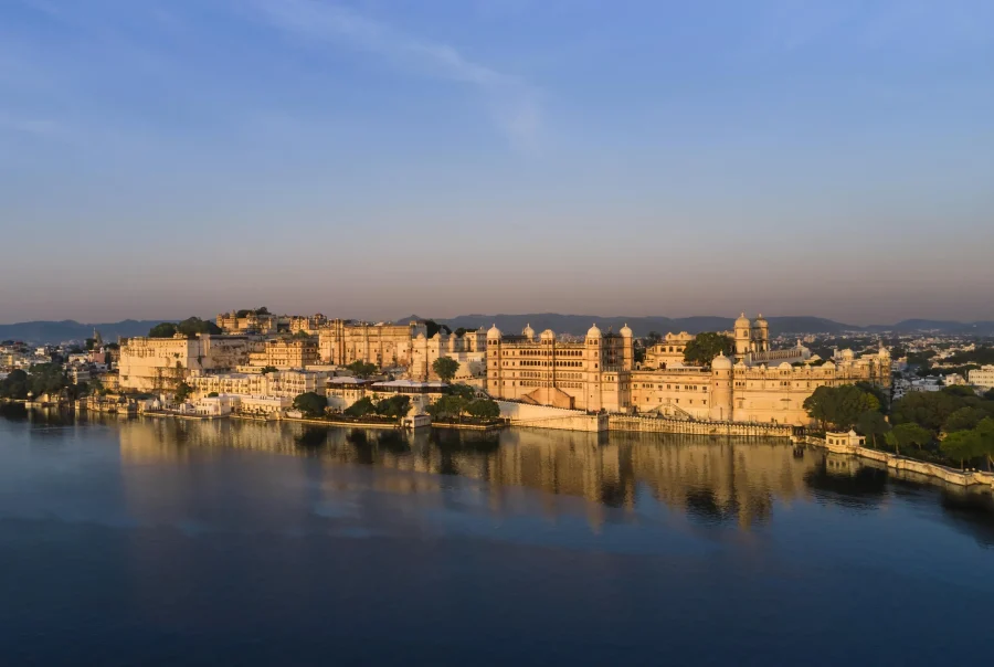 Taj Fateh Prakash Palace, Udaipur exterior lake view