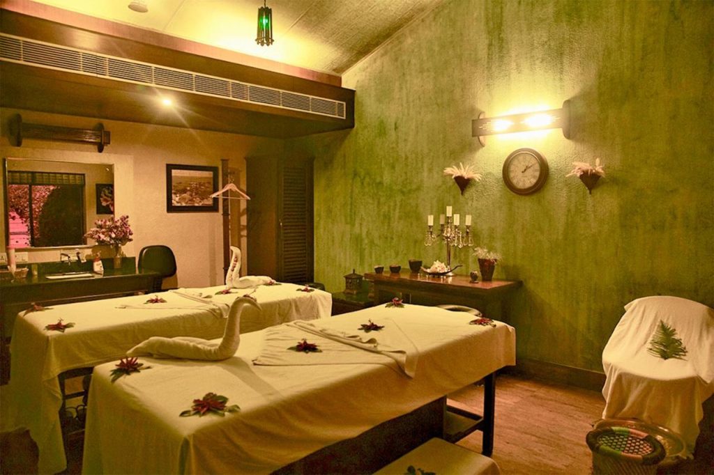 Aahana Resort Corbett Spa