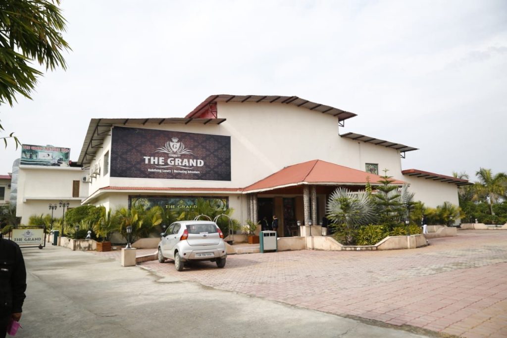 Corbett The Grand Jim Corbett Entrance