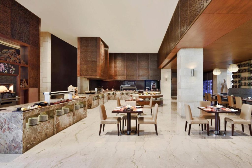 Jaipur Marriott Hotel- dining area