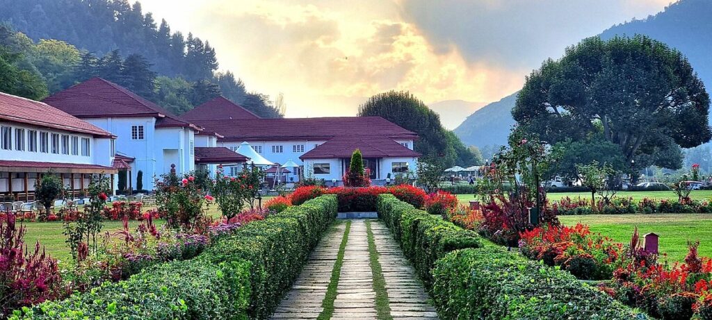 Lalit Grand Palace Kashmir View