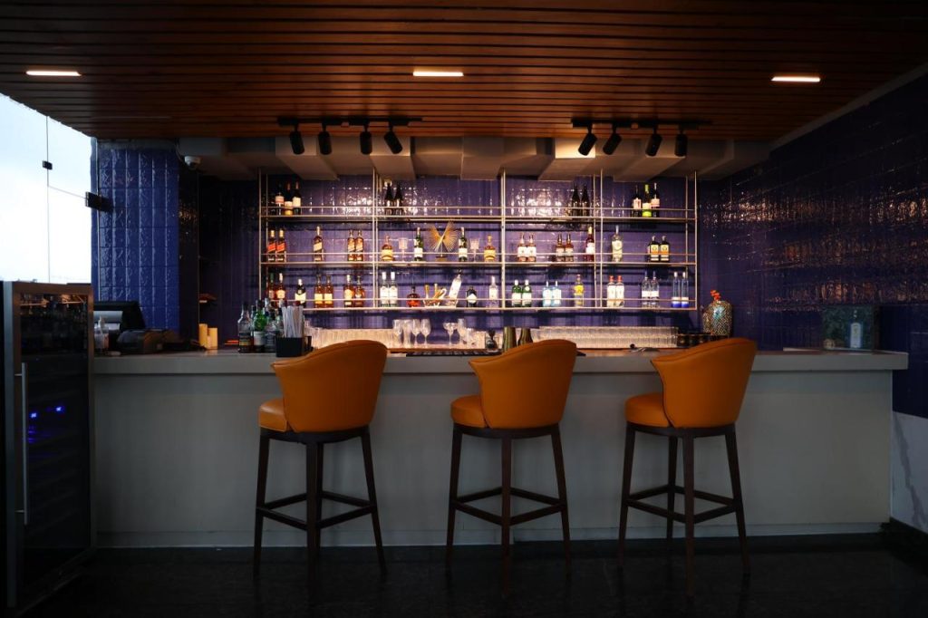 Le Meridien Hyderabad Bar