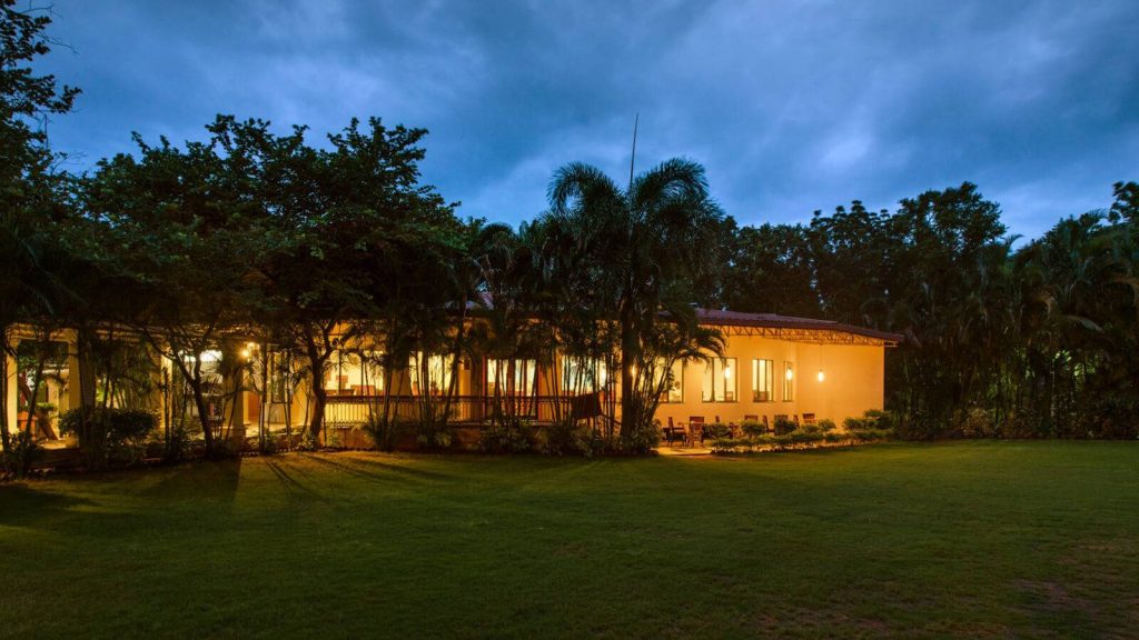 Leonia Holistic Destination Lawn