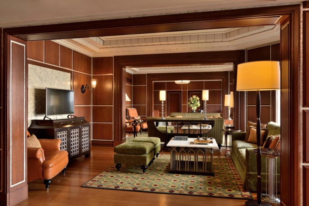Marriott Hotel & Convention Centre Hyderabad Room Living Space