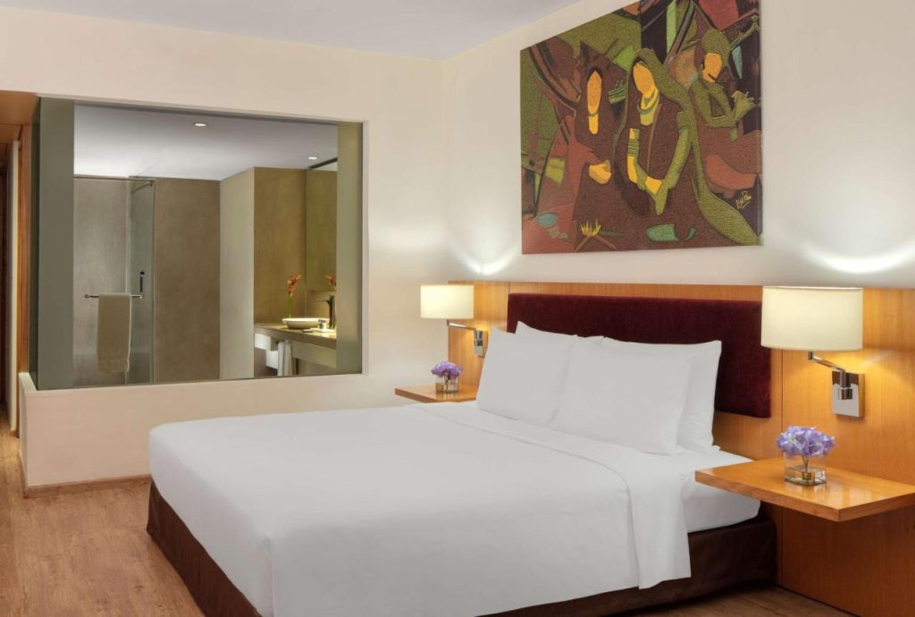 Radisson Blu Plaza Hotel, Hyderabad Banjara Hills Bedroom