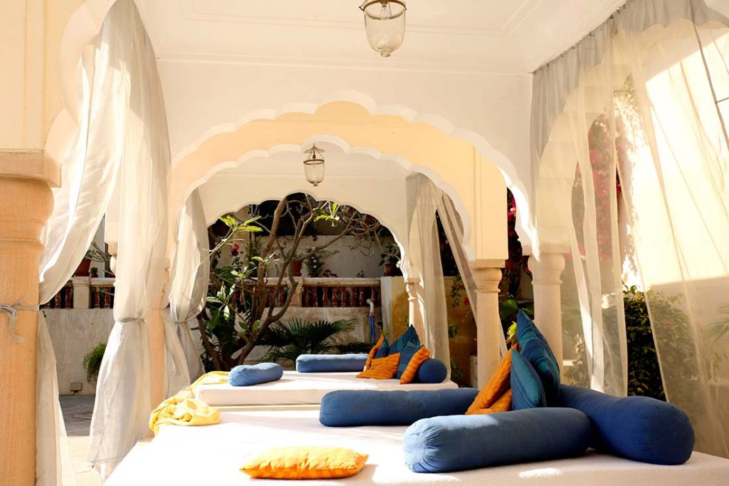 Samode Palace, Jaipur- outdoor resting area