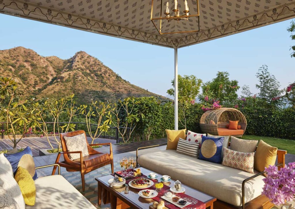 Taj Aravali Resort & Spa, Udaipur Outdoor DIning