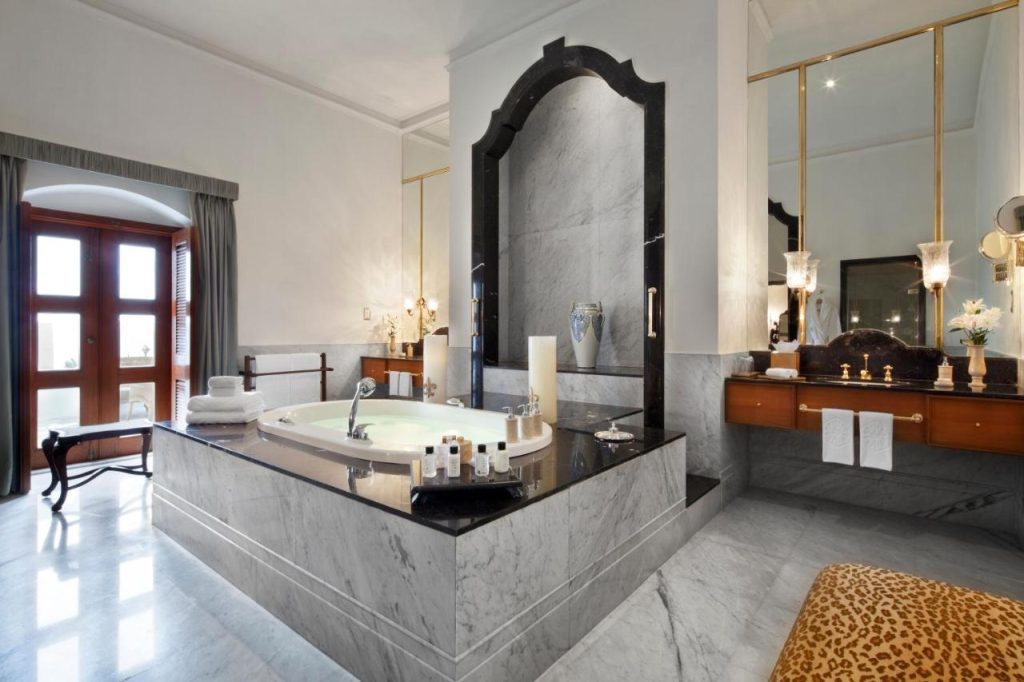 Taj Falaknuma Palace Bathroom