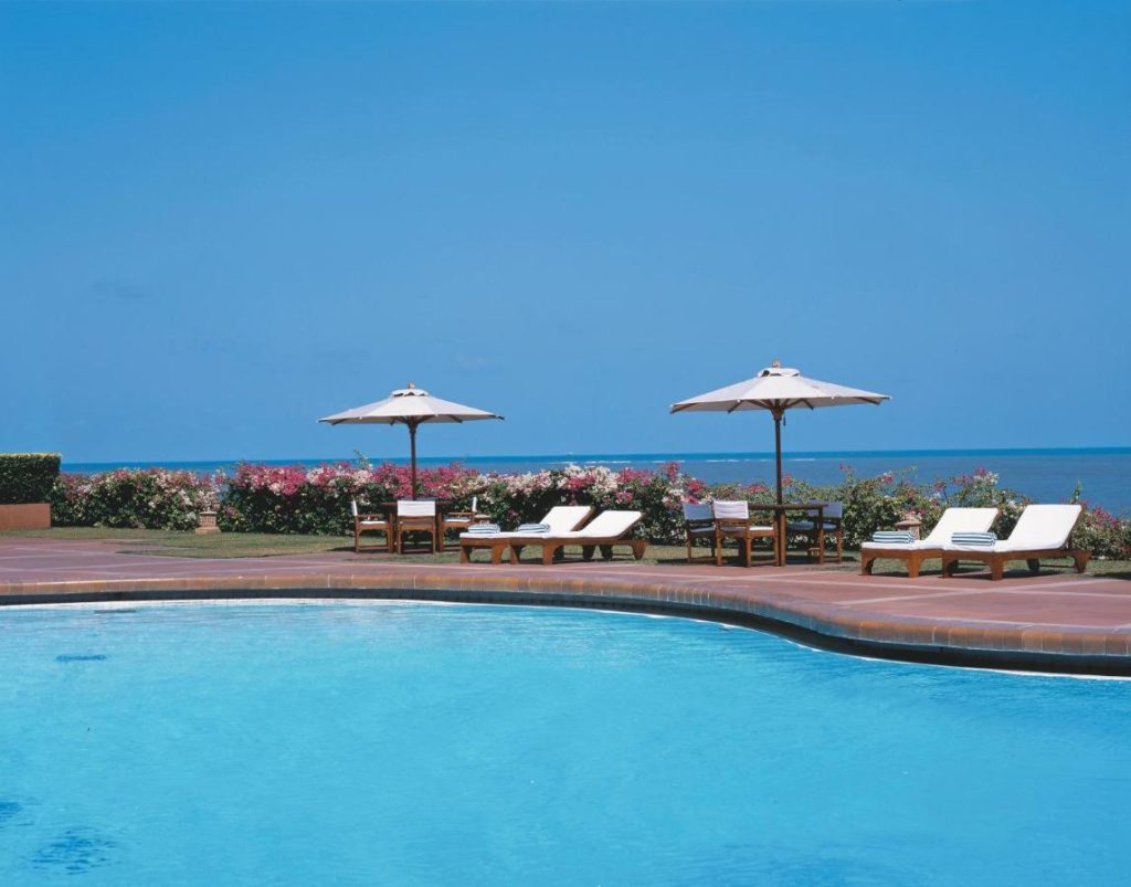 Trident Nariman Point, Mumbai- swimming pool