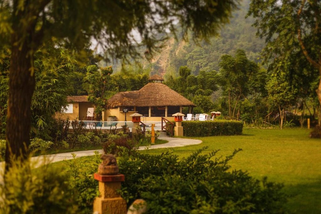 The Riverview Retreat Corbett Lawn