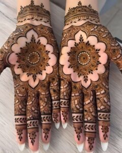 Classic Arabic mehndi design with bold floral patterns