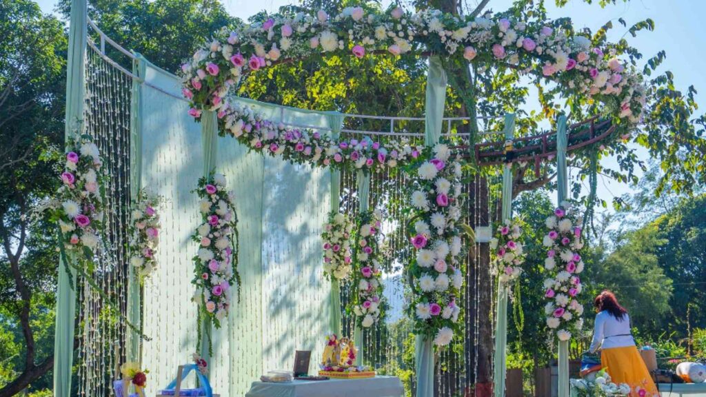 BYAAH BY Paatlidun - 6 svg+xml;charset=utf