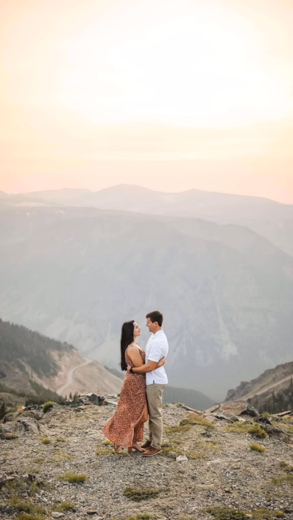 Pre Wedding Shoot Mountain Shoot Ideas