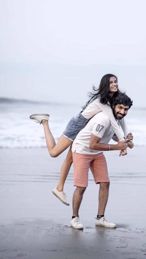 Pre Wedding Shoot Piggyback 2